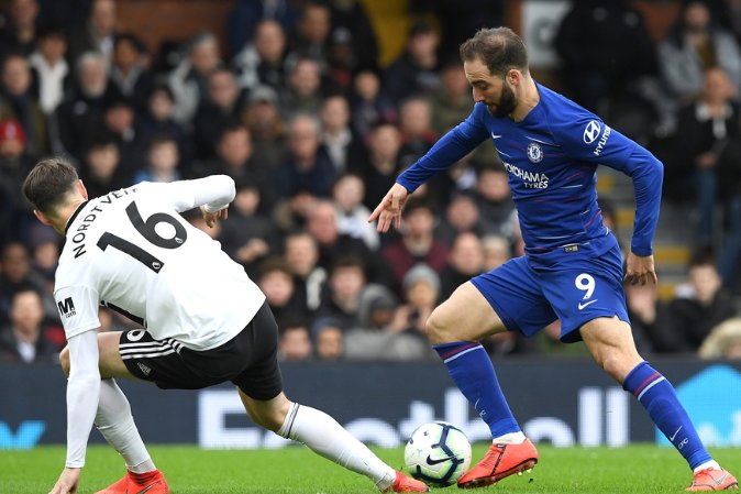 小科普：杨瀚森两次换下开拓者被打出10-0和13-0，最后输23分