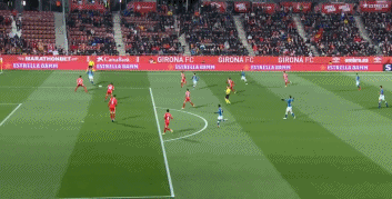 记者：皇马今天训练维尼修斯与姆巴佩长时间与教练组进行沟通