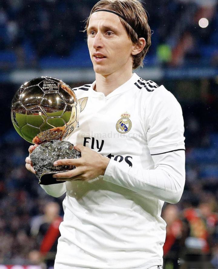 大家好，我是冷刺孙兴憨本人！